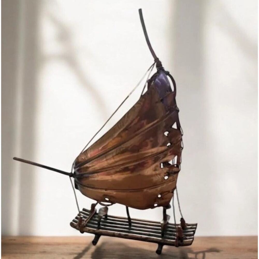 VINTAGE Copper Sailboat Decor Mid-Century Art Deco Nautical Metal Boat A149-28